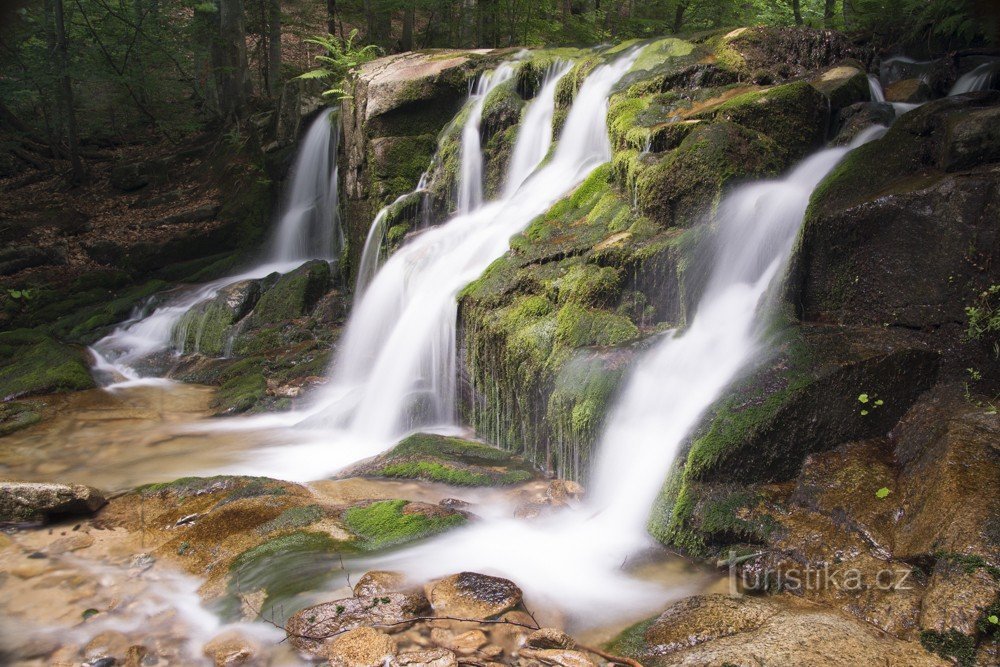 Cascade sur le ruisseau Poniklé