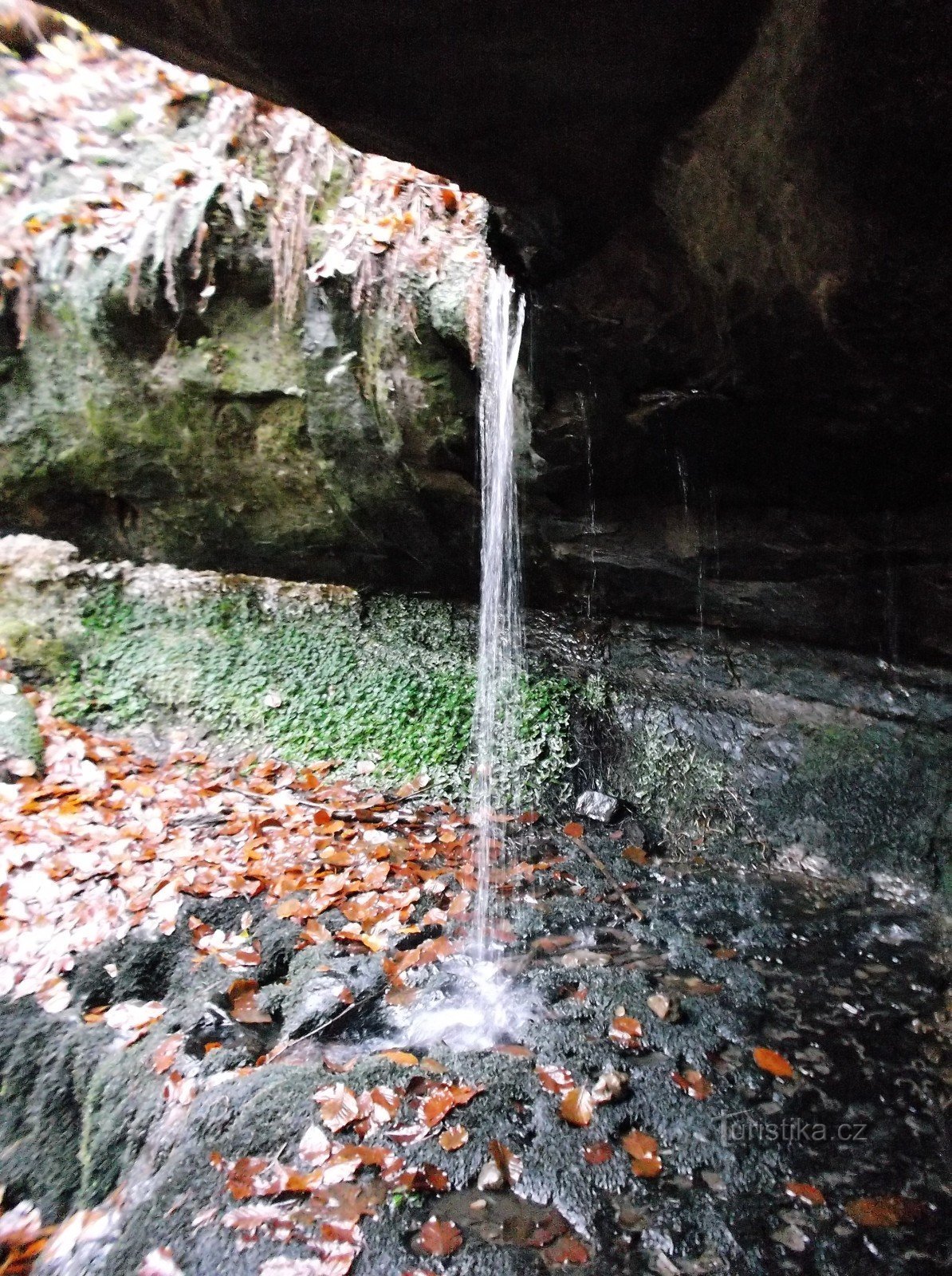 cascadă în Chřibská