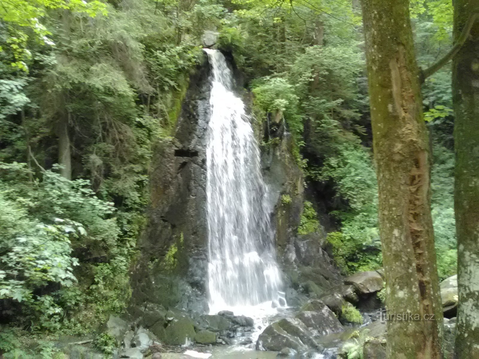 Vandfald i Terčina-dalen