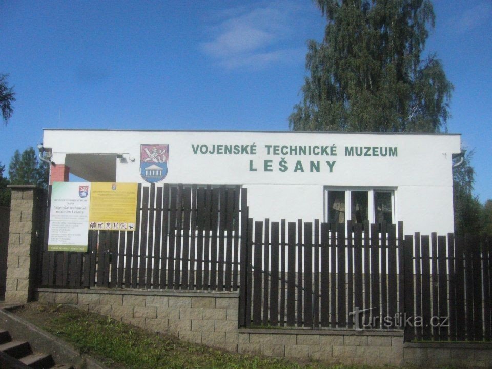 Wojskowe Muzeum Techniki Lešany