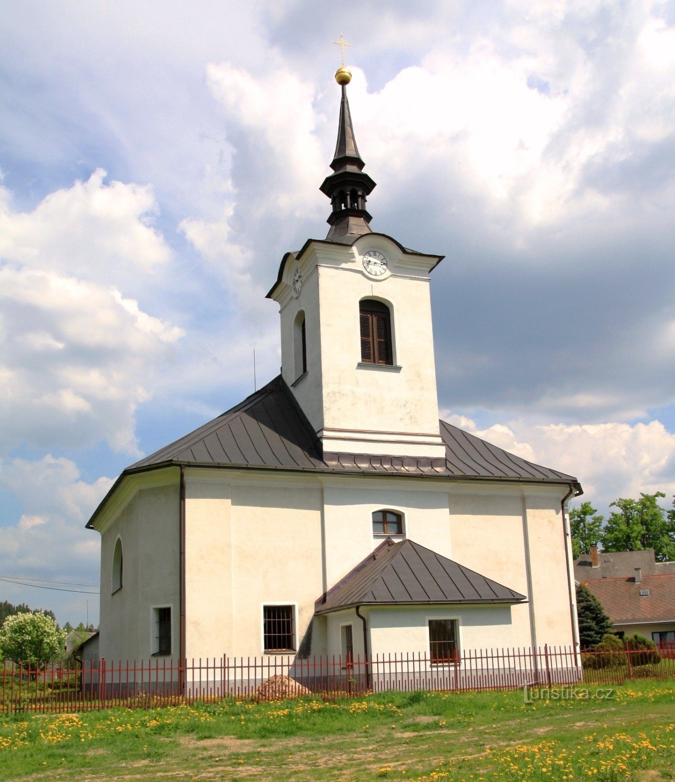 Vojnův Městec - 教堂