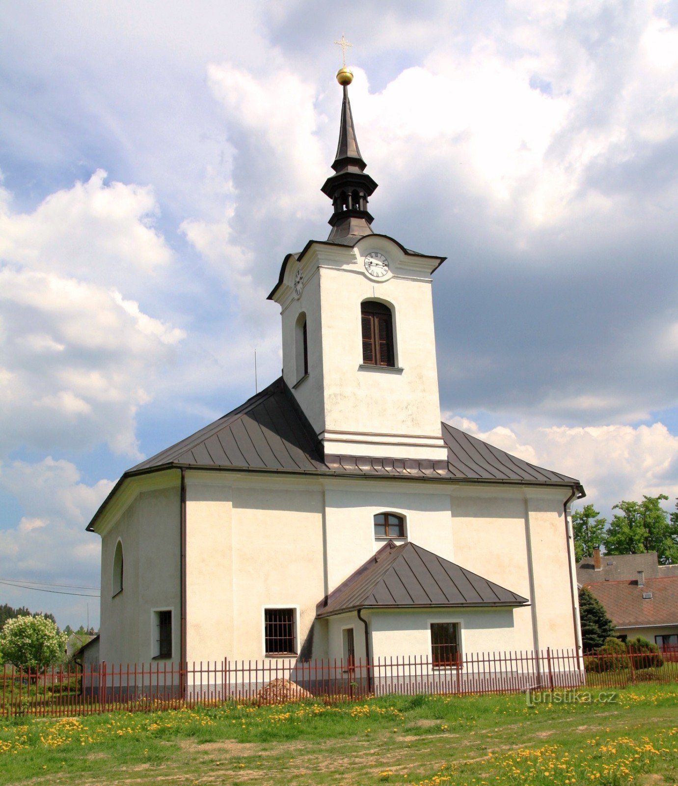 Vojnův Městec - Kirche