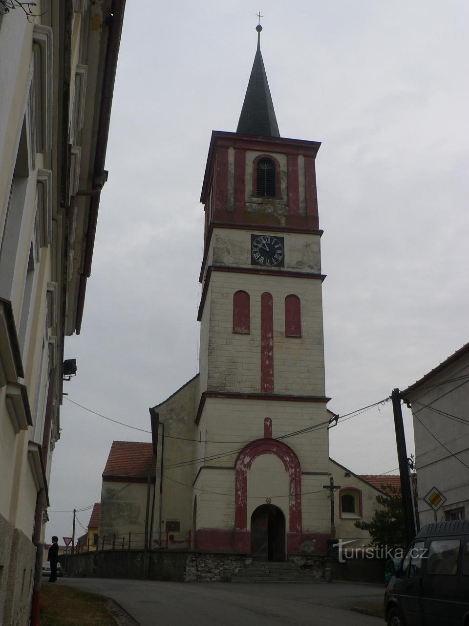 Volenice, torre da igreja de St. Pedro e Paulo