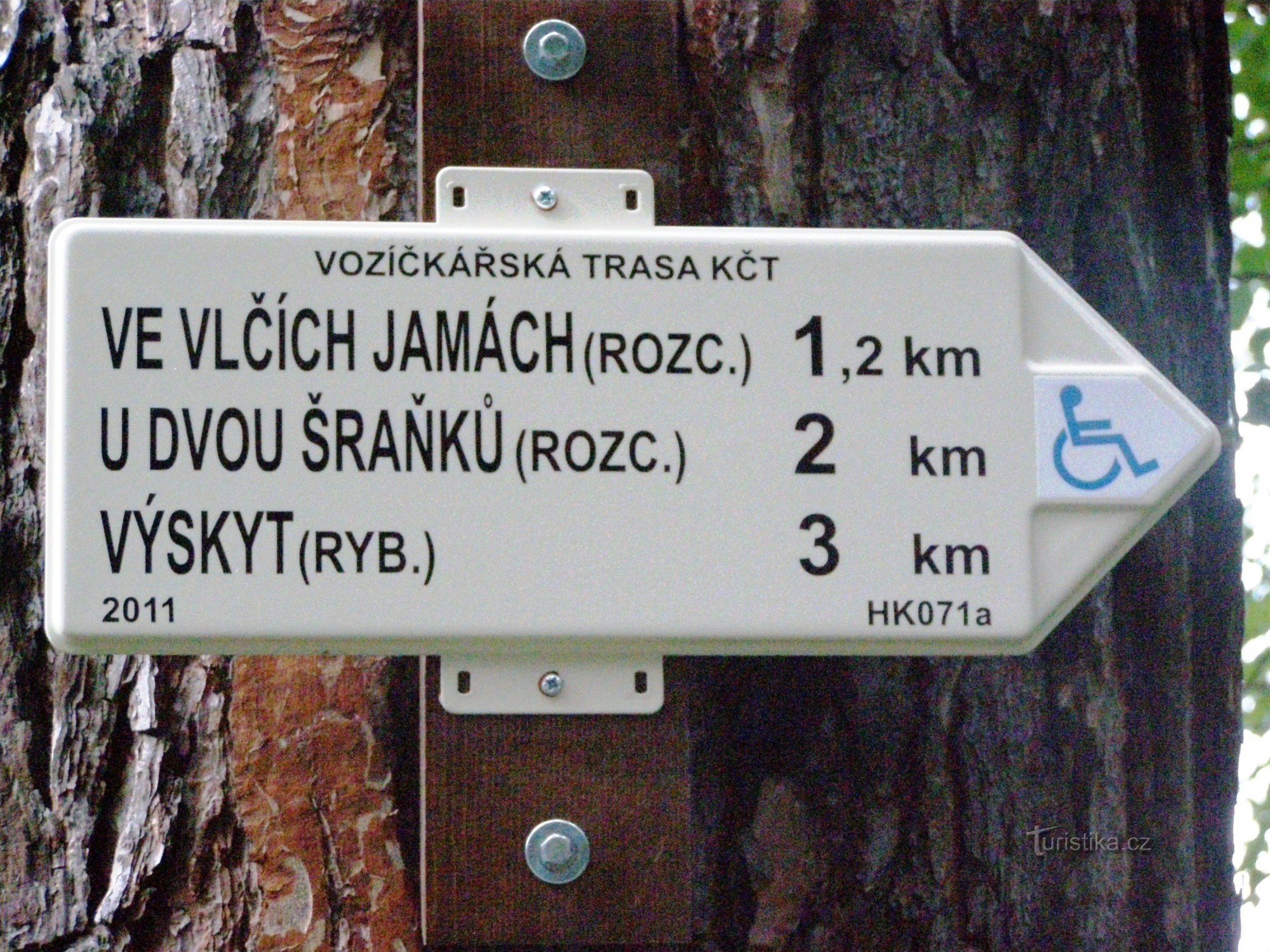 Rollstuhlwege in den Wäldern von Hradec Králové
