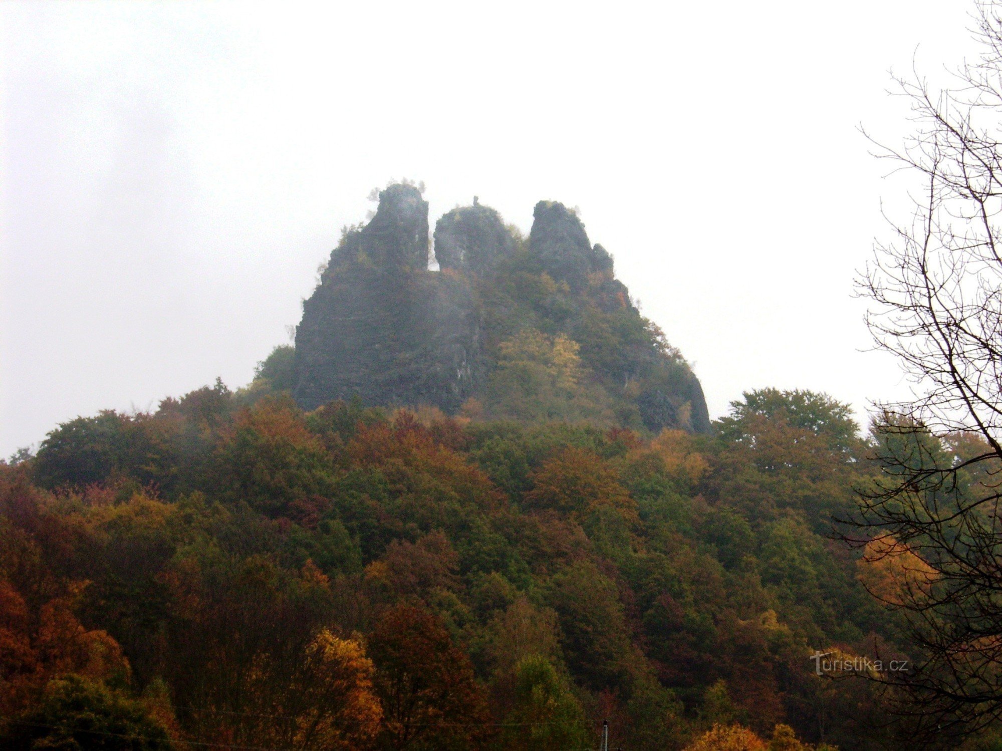 Vrabinec desde la carretera de Těchlovice