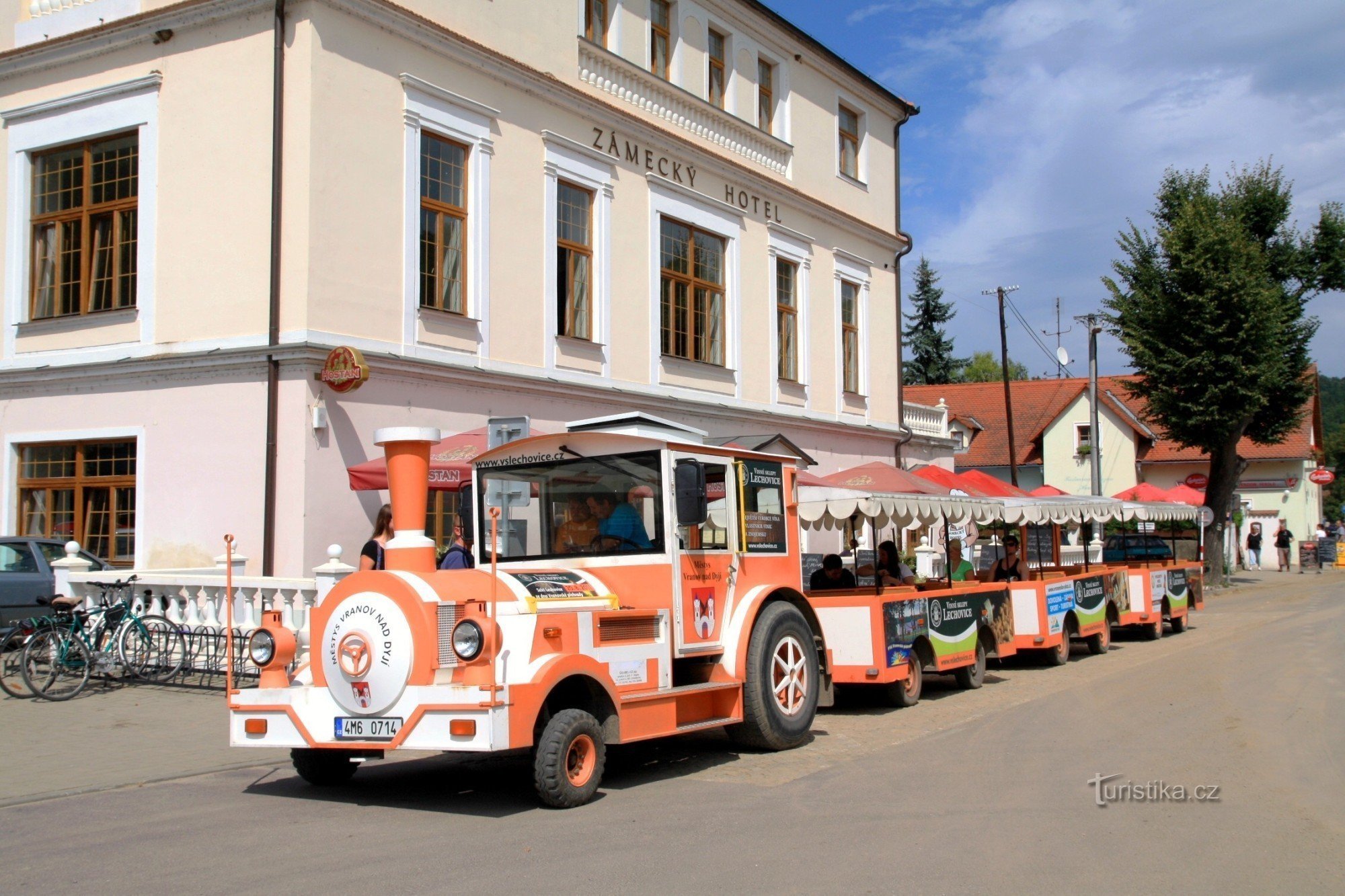 Vranov nad Dyjí - περιήγηση στα αξιοθέατα με τροχοφόρο τρένο