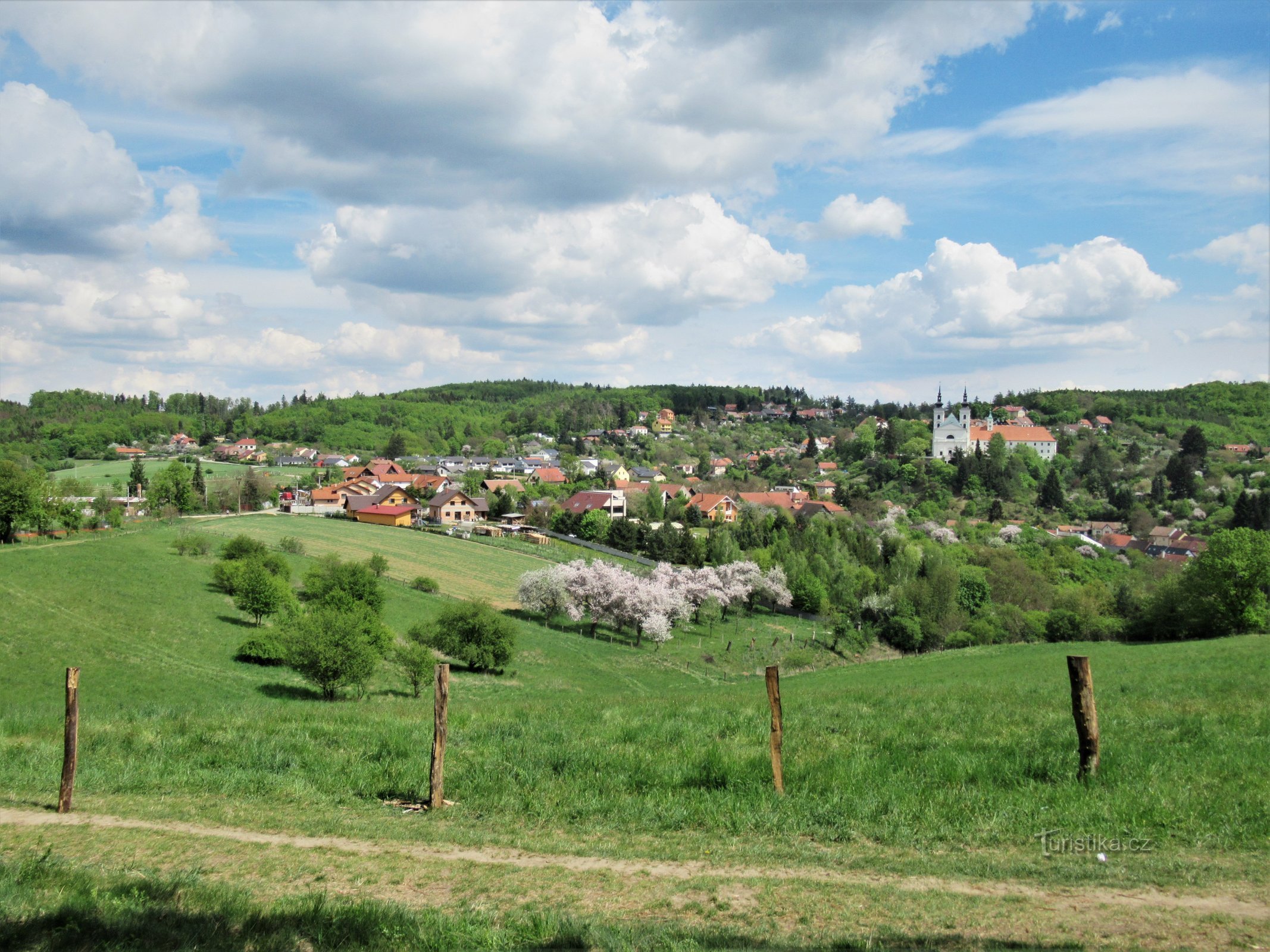 Vranov lähellä Brnoa - näkymä kylään