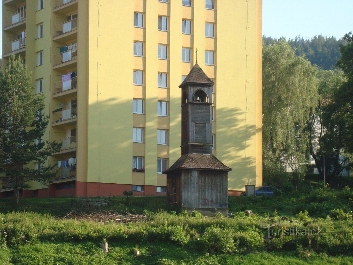 Vrbno pod Pradědem-torre sineira evangélica de madeira-Foto: Ulrych Mir.