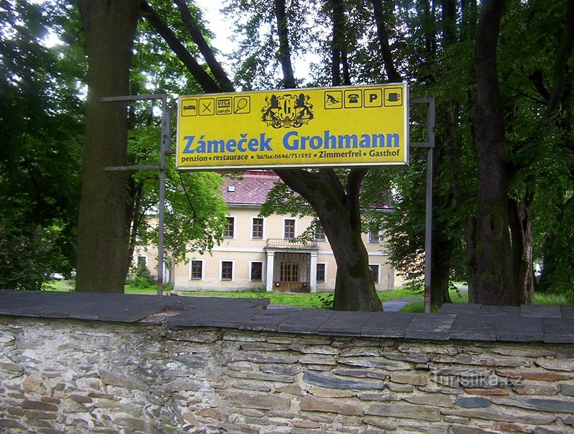 Vrbno pod Pradědem-pannello informativo Castello di Grohmann-Foto: Ulrych Mir.