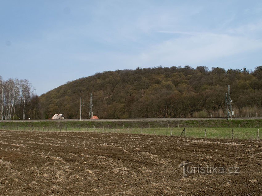 Colina Hradisko perto de Moravičan