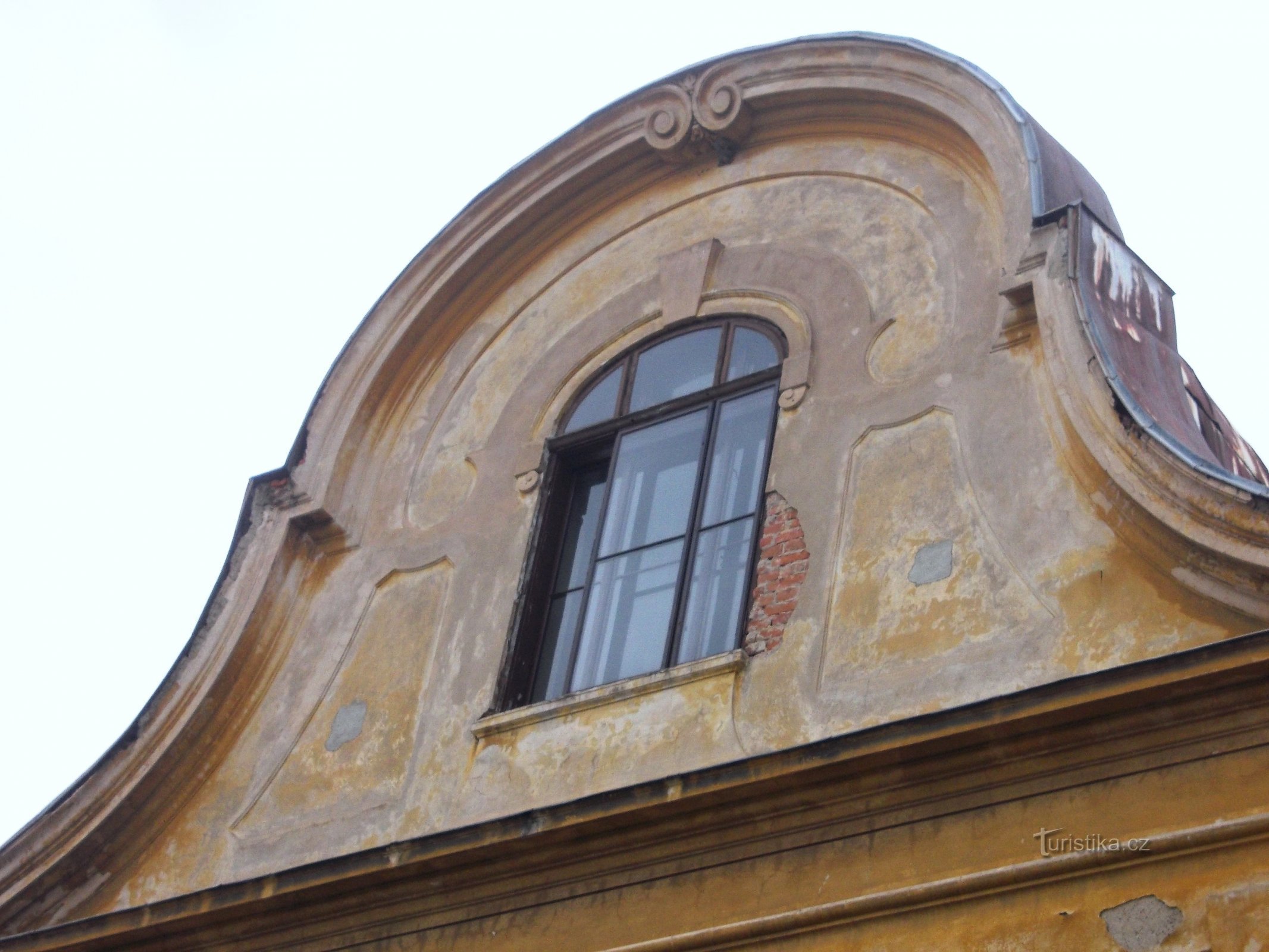zgornji del fasade