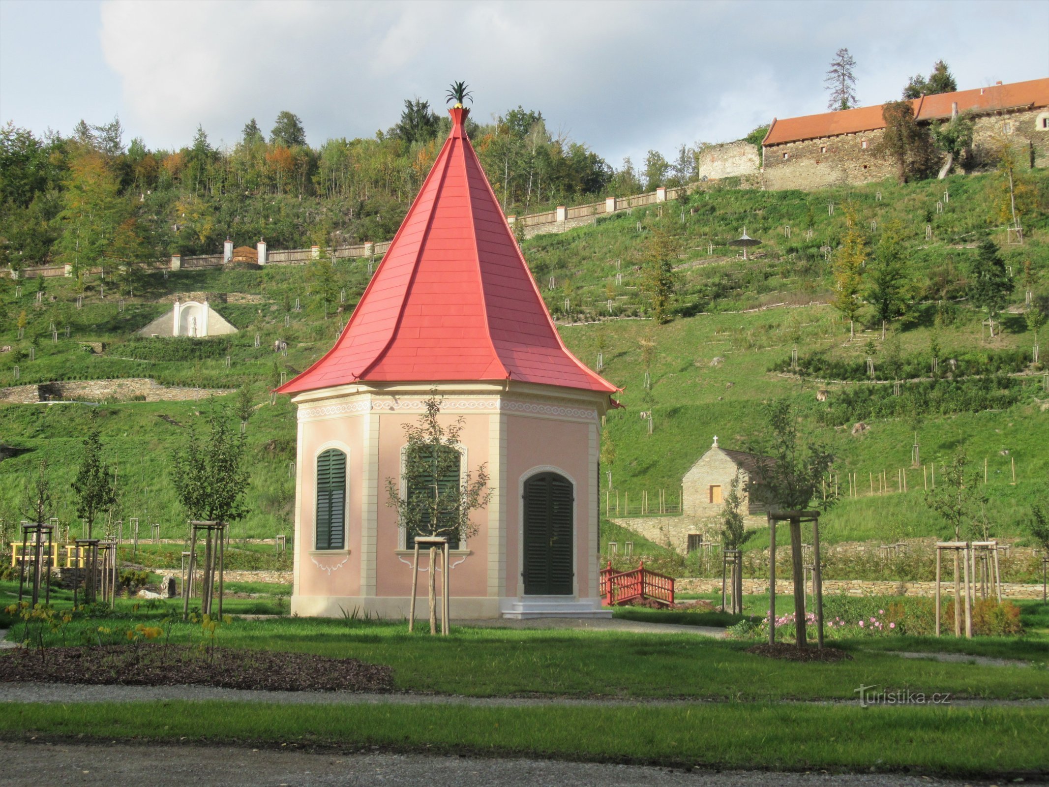 Rooftop ornamental garden in autumn 2020