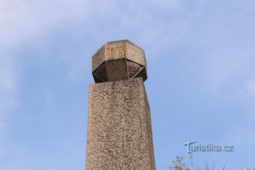 De top van het monument