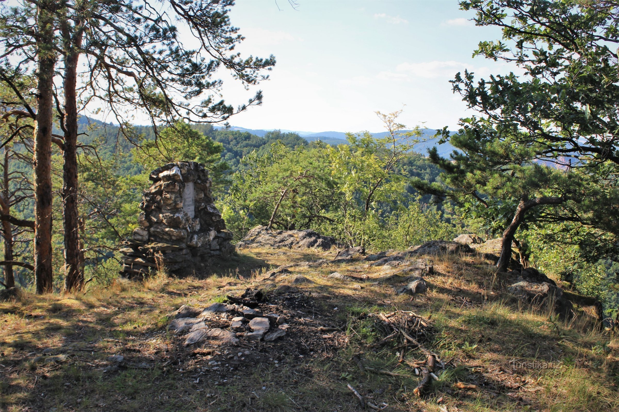 La partie supérieure de la colline