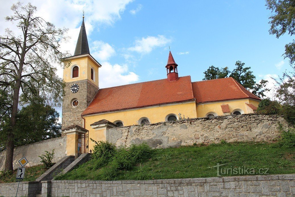Vrchotovy Janovice, kerk van St. Martin