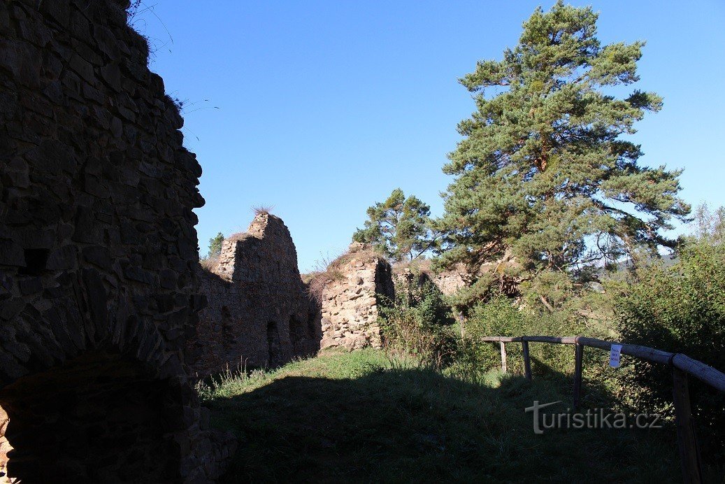 Vrškamáky, the northern part of the castle