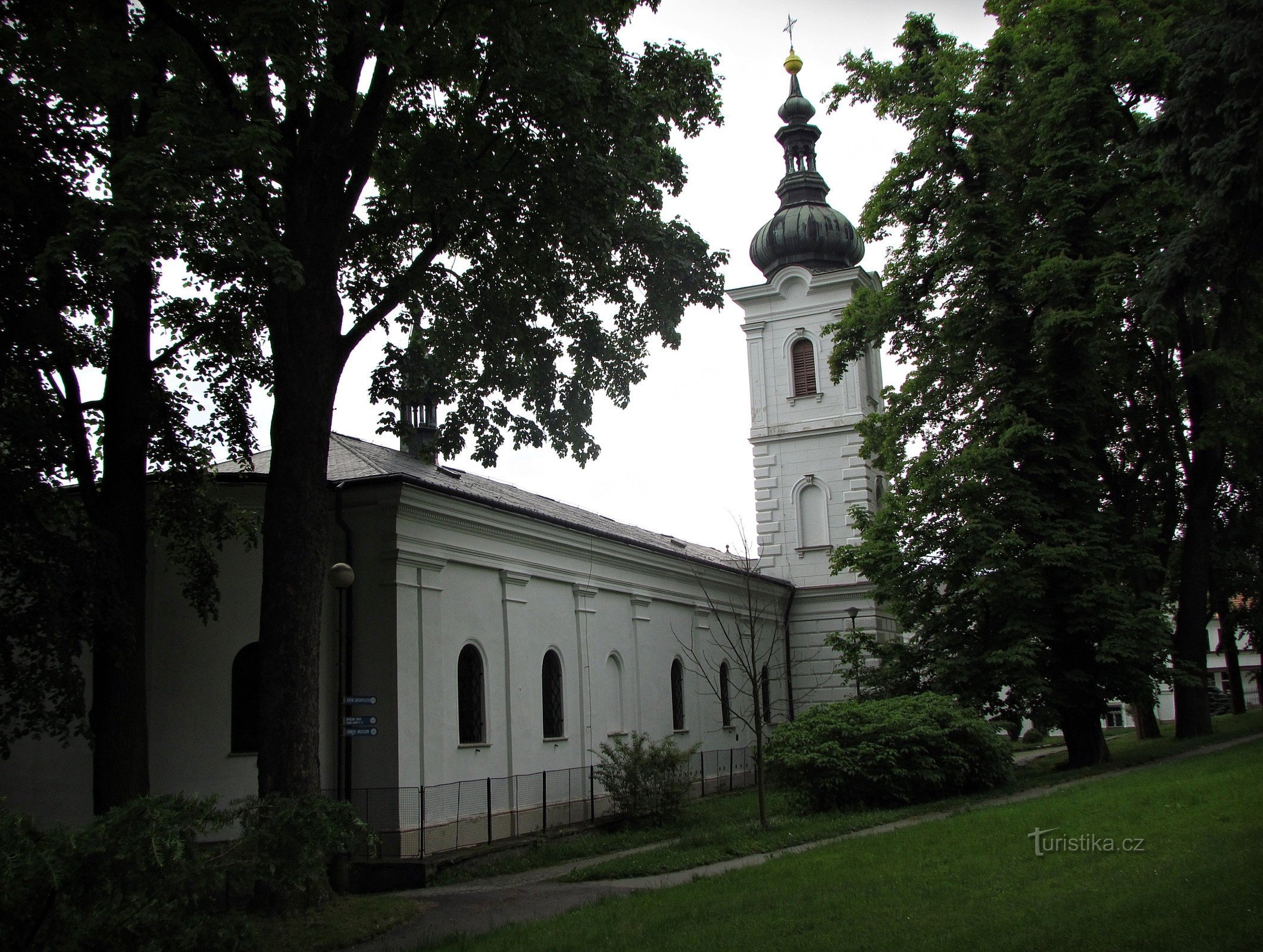 Vsetín - Kirche der Himmelfahrt der Jungfrau Maria