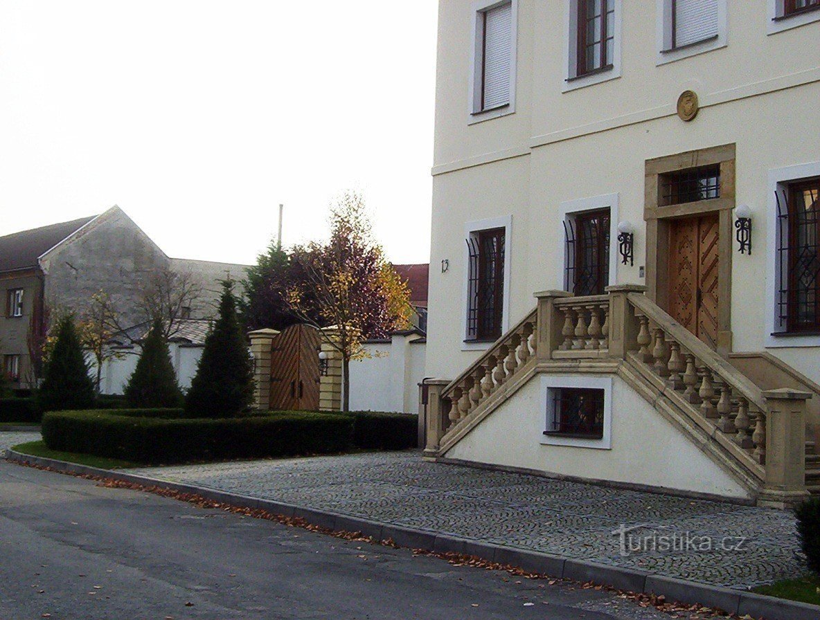 Vsisko-Schloss-Treppe mit Mauer-Foto: Ulrych Mir.