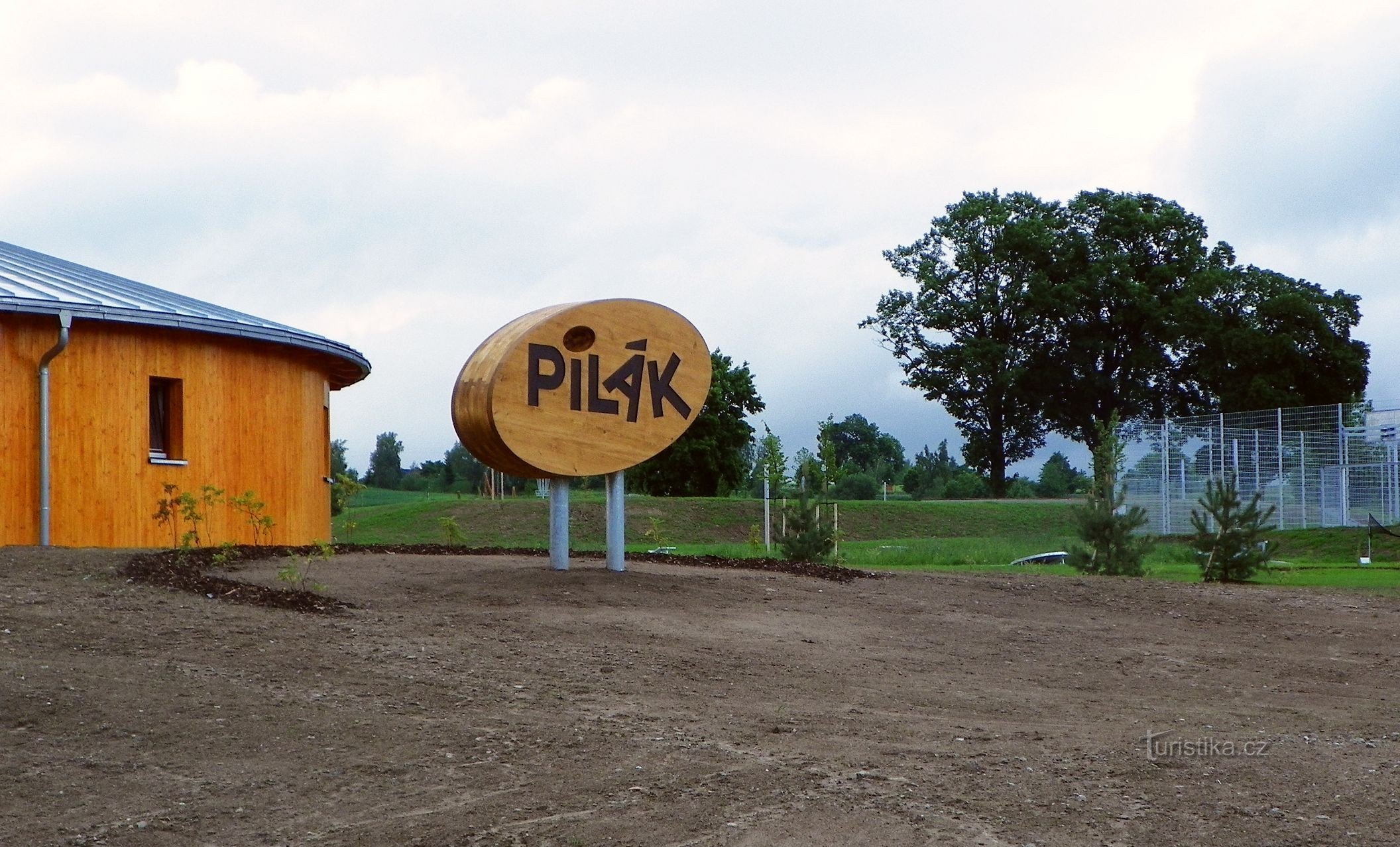 Entrance to the area near the Pilská reservoir