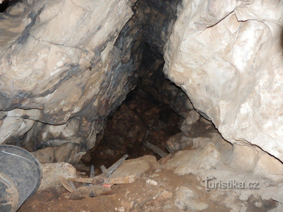 Entrance to the cave