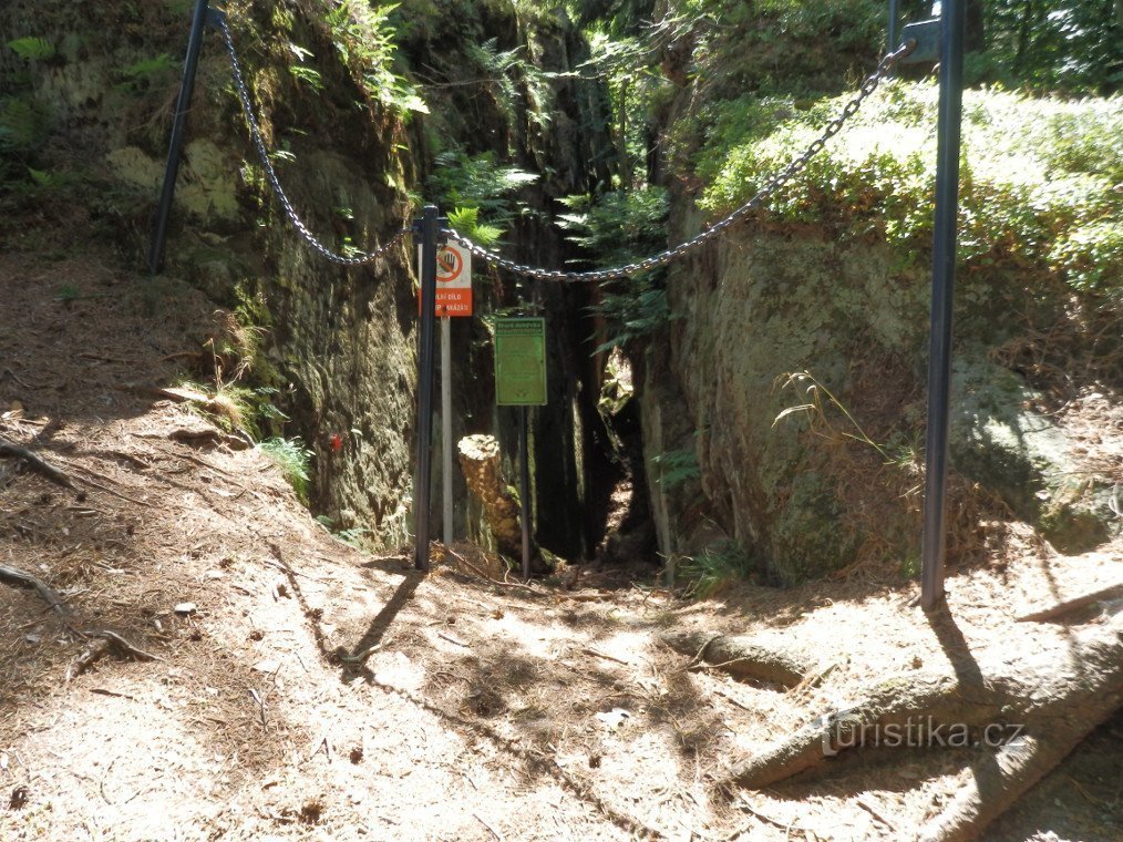 A entrada no mindinho é proibida