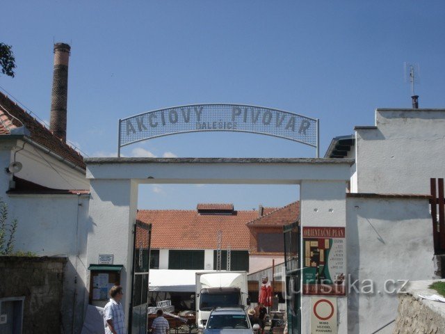 Entrada a la cervecería