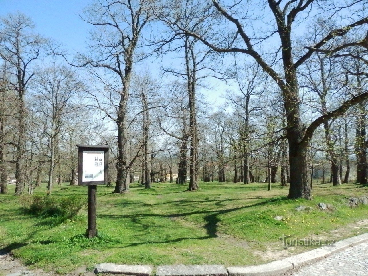 Ingång till fruktträdgården