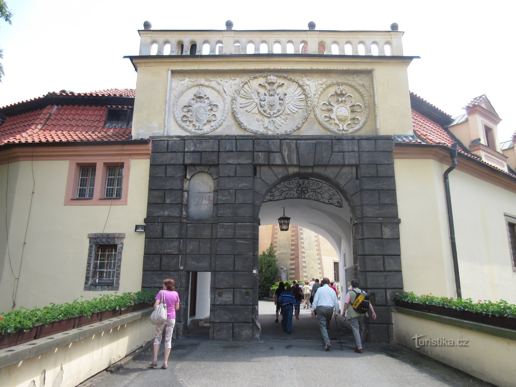 L'entrée du château