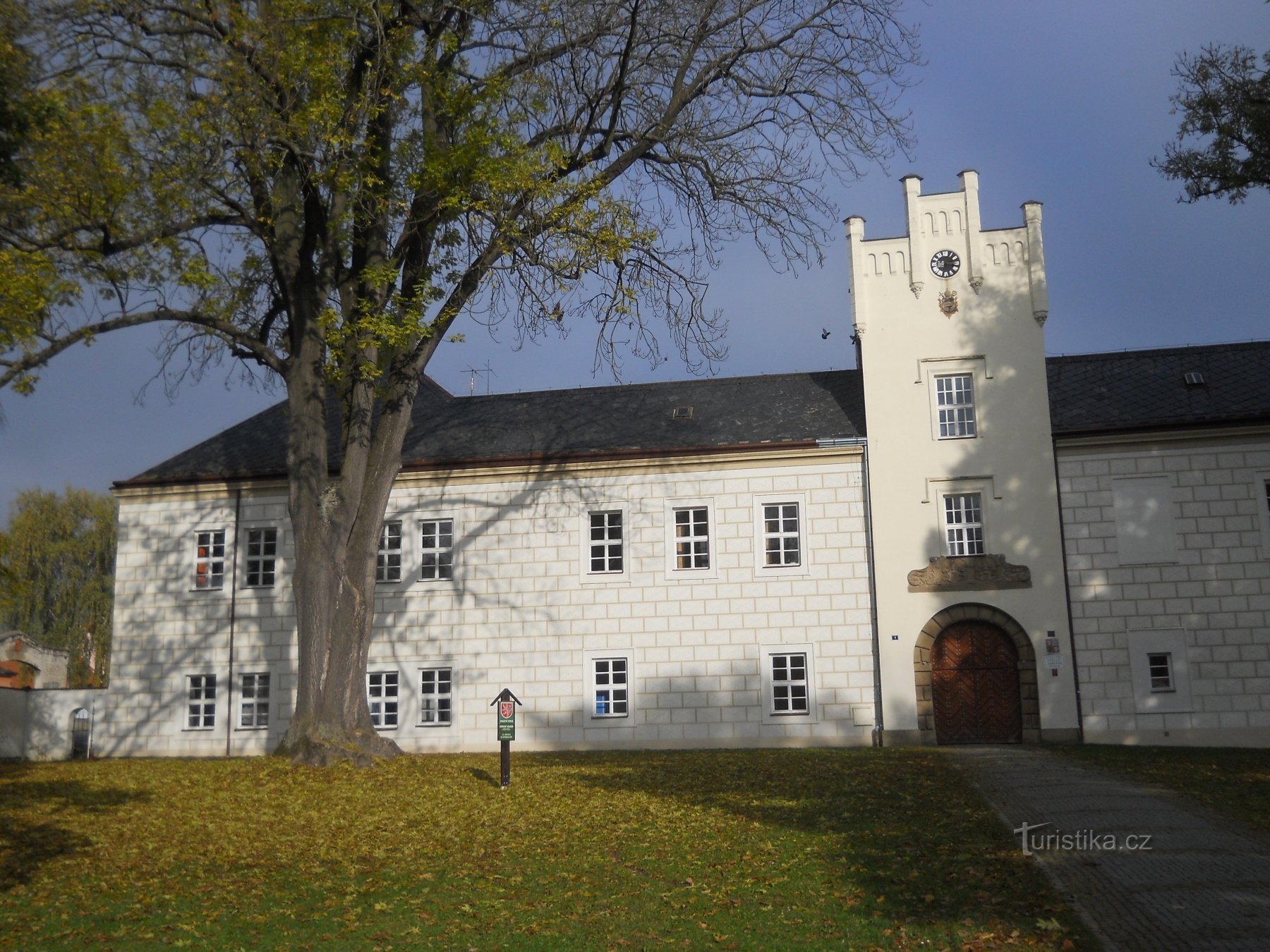 Eingang zum Schloss