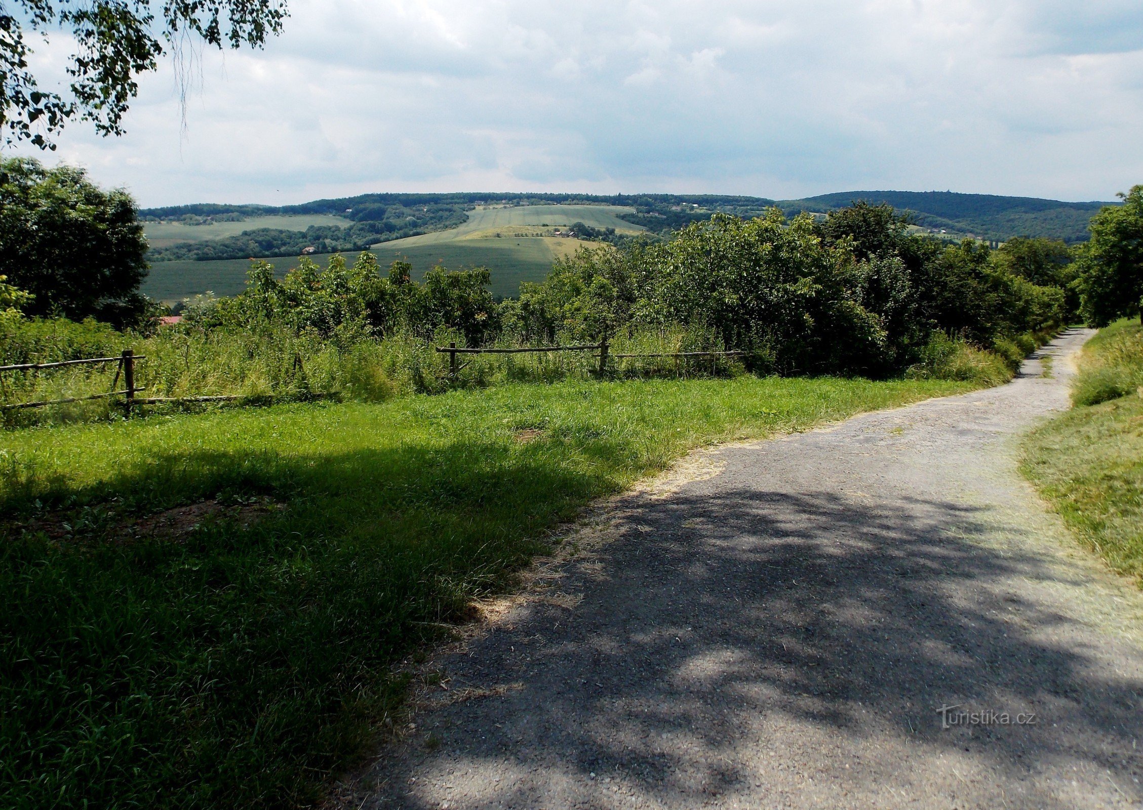 Portão de entrada para as florestas de Chřibské - Halenkovice