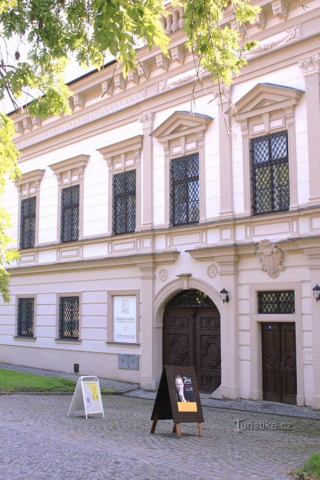 Parte d'ingresso del castello (oggi galleria Horácká)