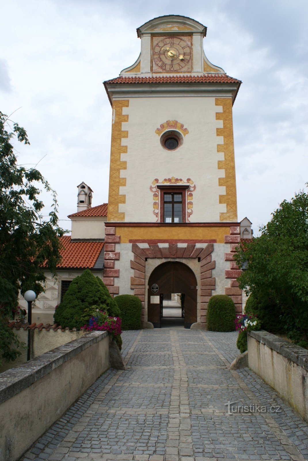 torre de entrada