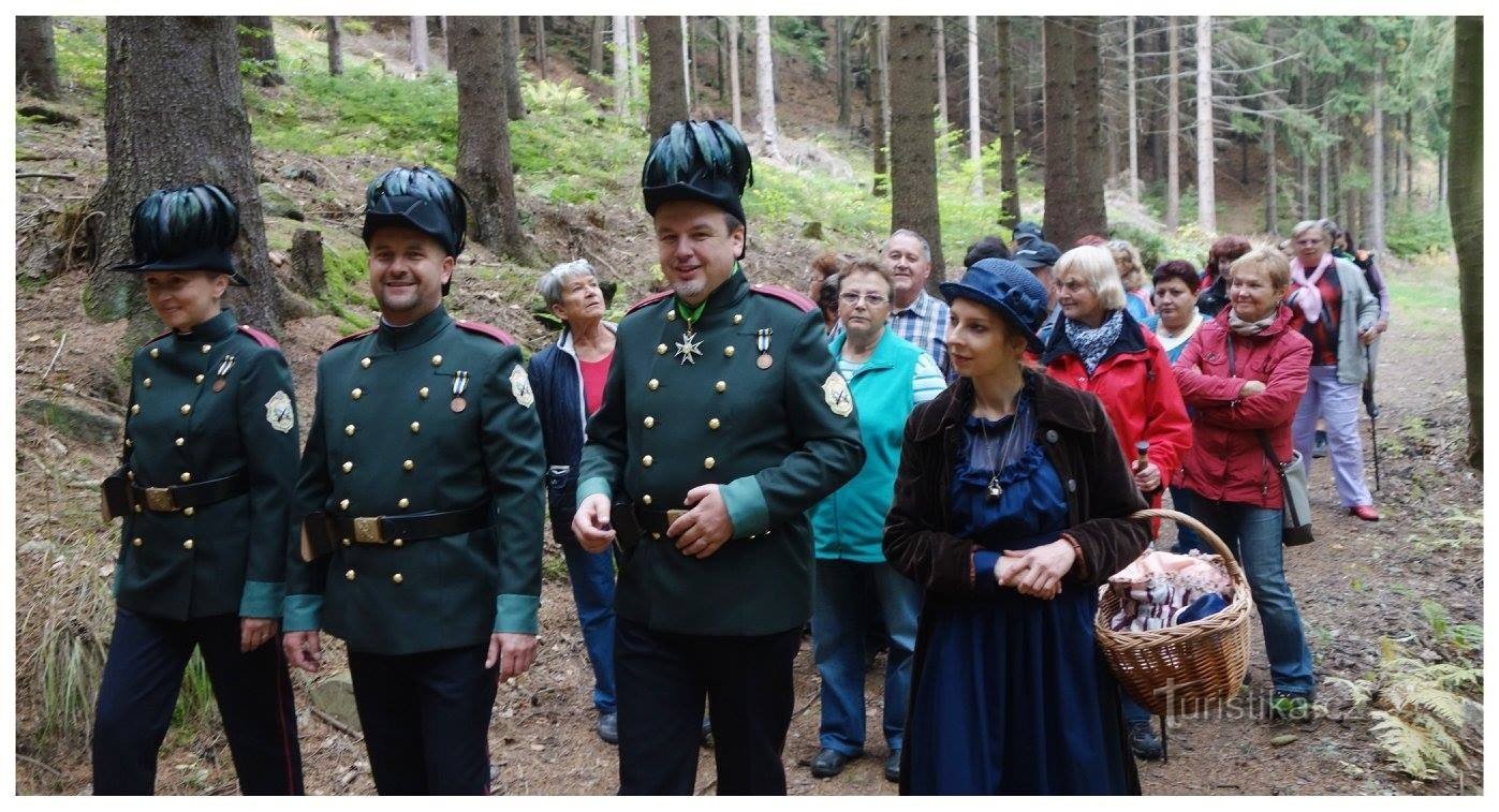 Um passeio com Madame Curie e os atiradores de elite Ostrovsky