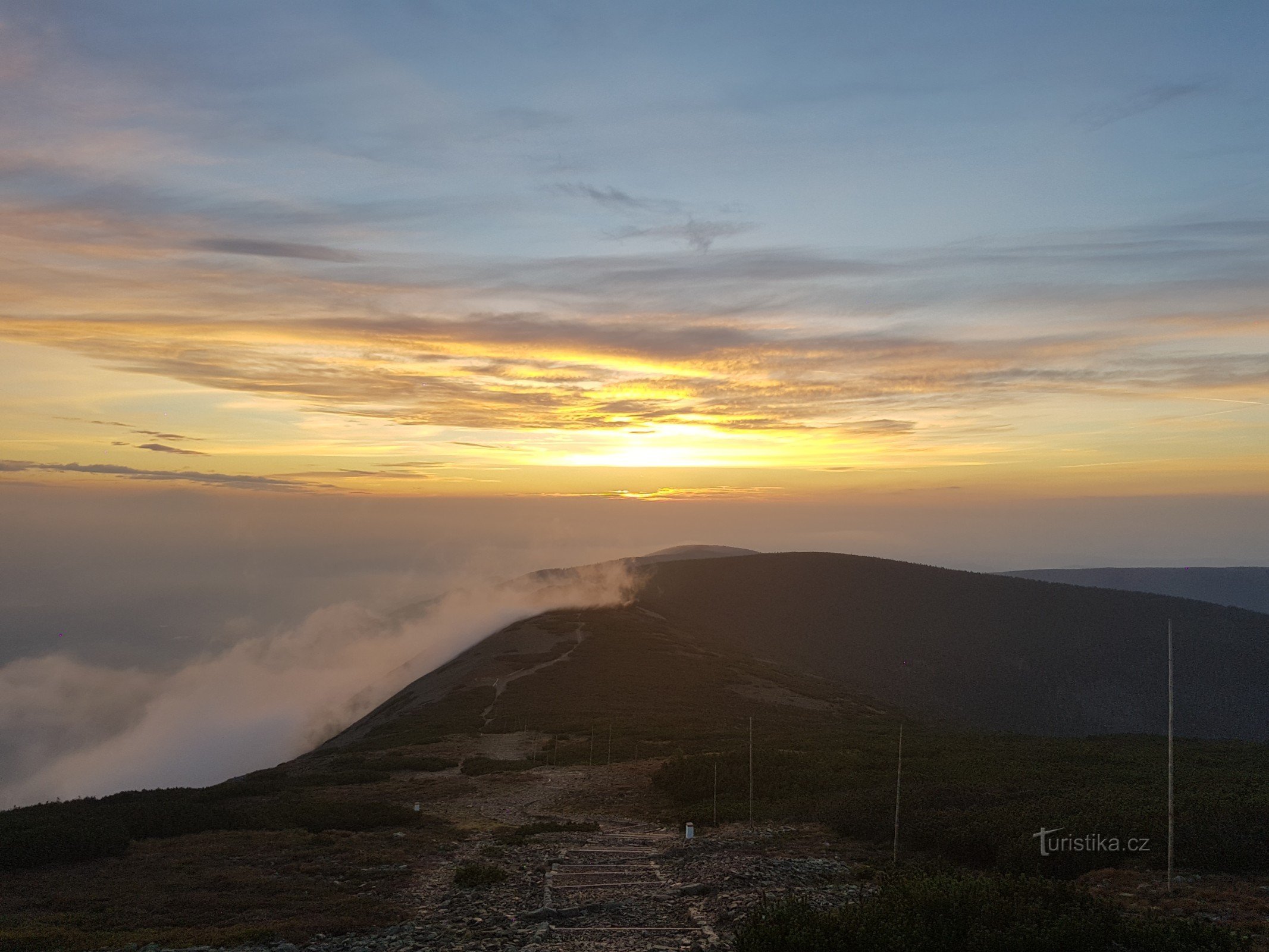 Lever de soleil sur Sněžka