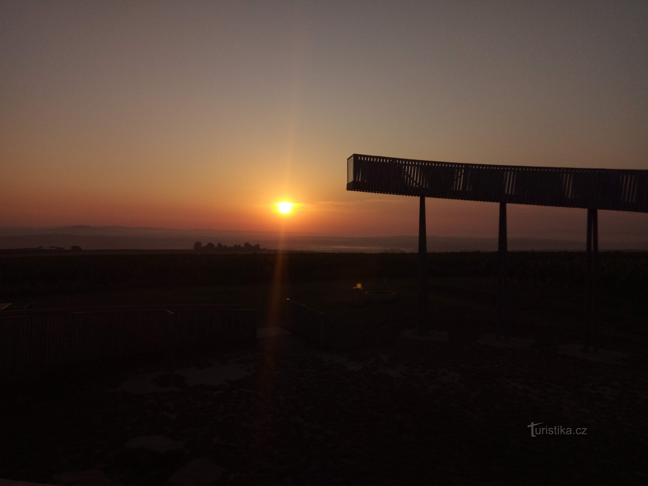 Sunrise on Stezka nad vinohrady