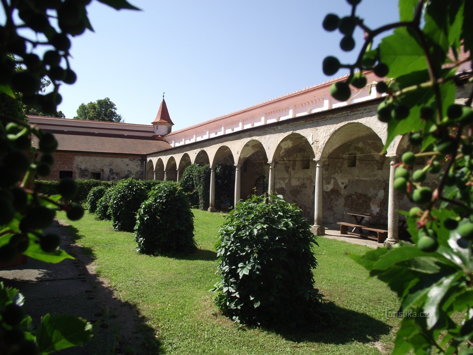 east arcade court