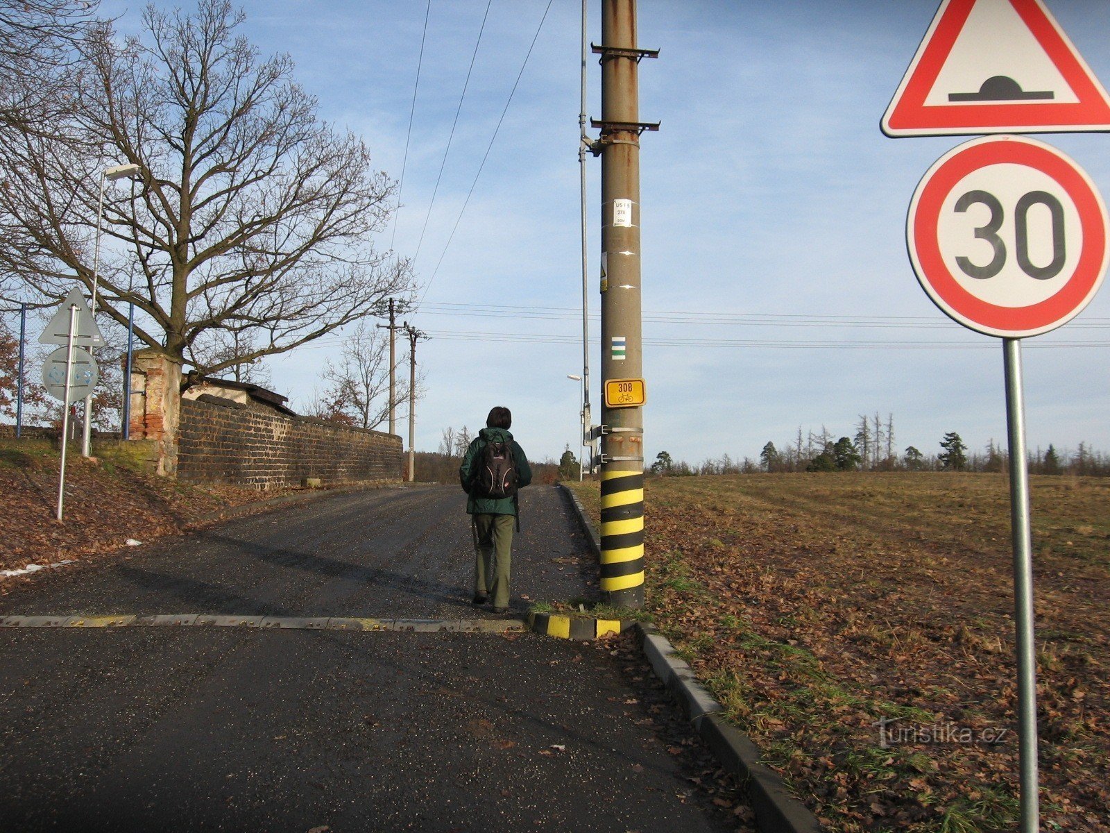 起点，Dobříš，Růžová Street