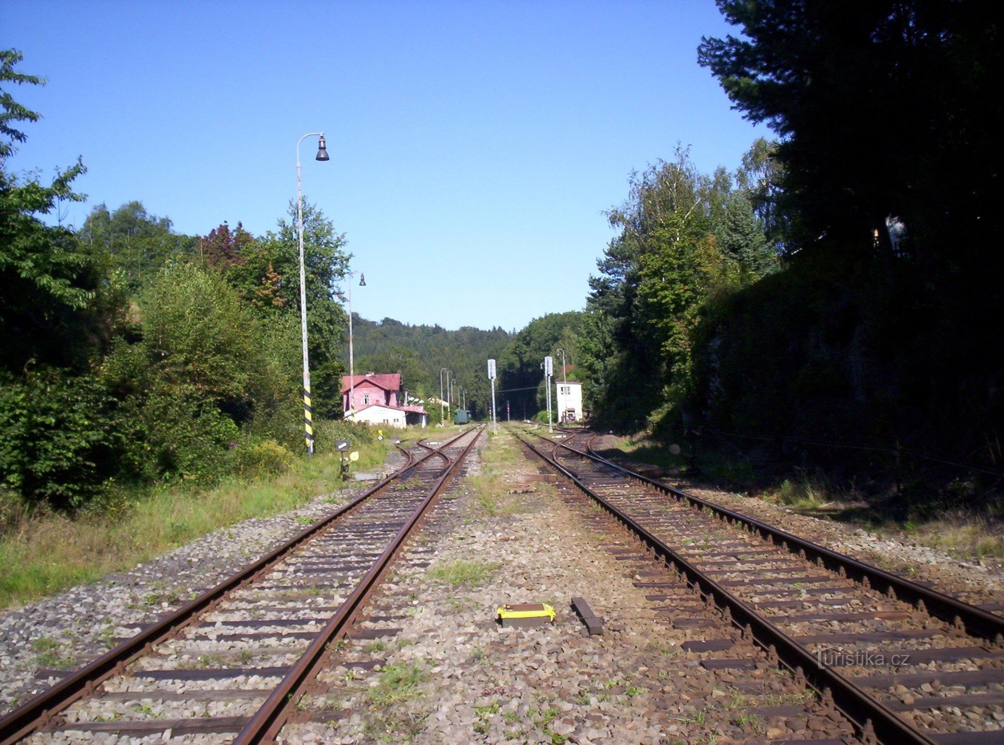 il punto di partenza del viaggio è la stazione ferroviaria di Chřibská