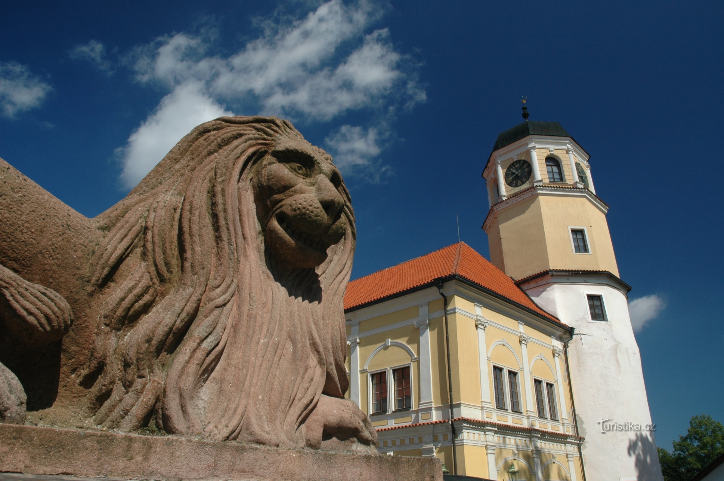 Pojdite na razgledne točke regije Blanické rytířů z Veliko turistično igro z razgledniki