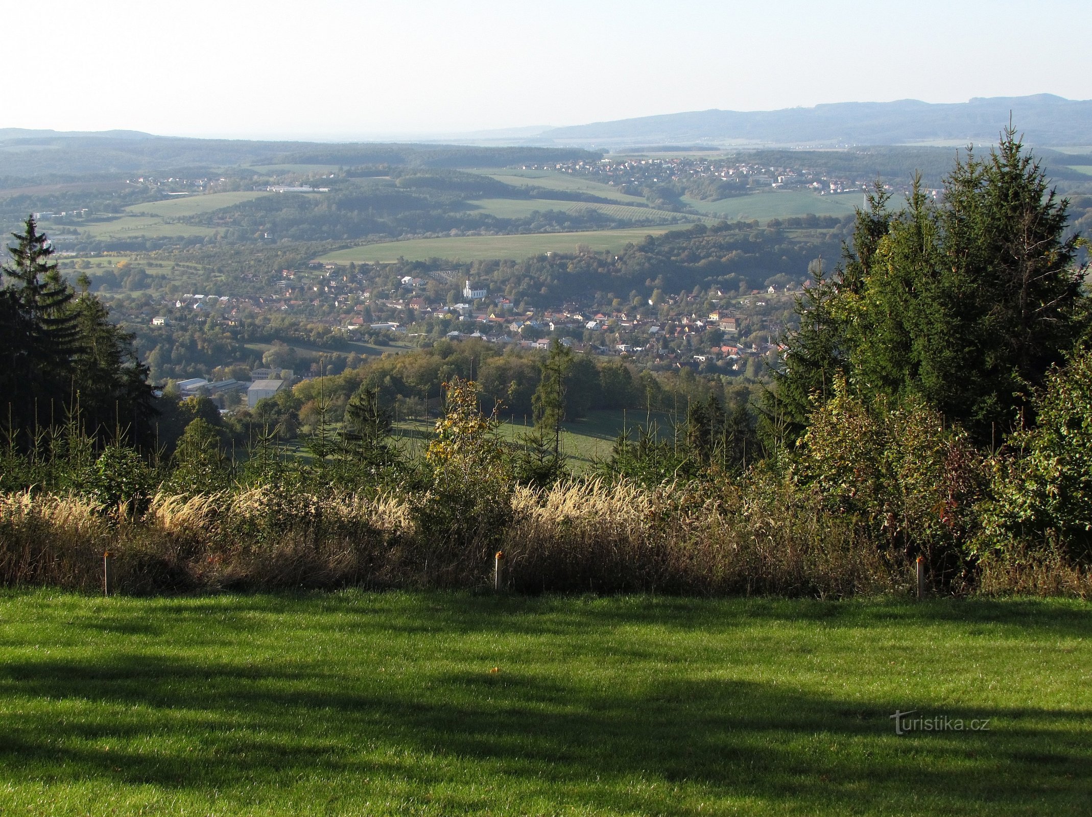 vista de Zádveřice, Klečůvka e Veselá