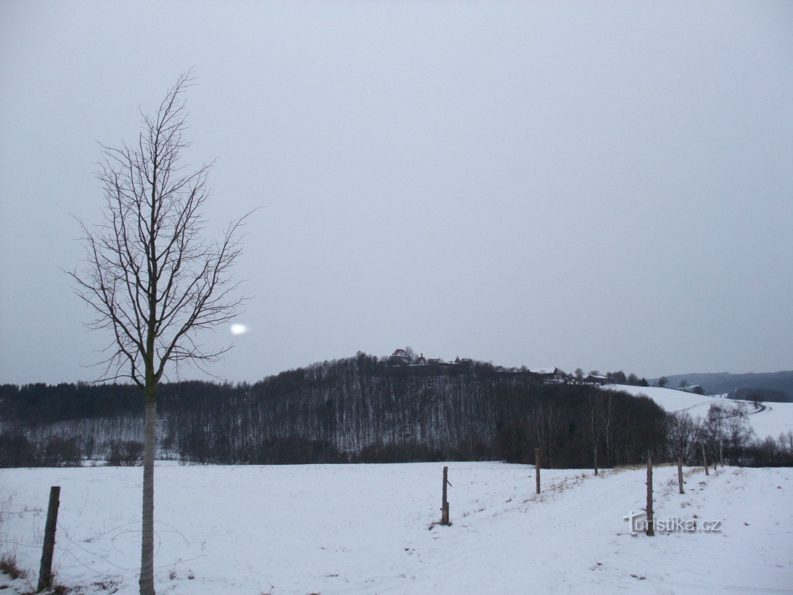 Udsigt over Hohenberg, 1 km væk