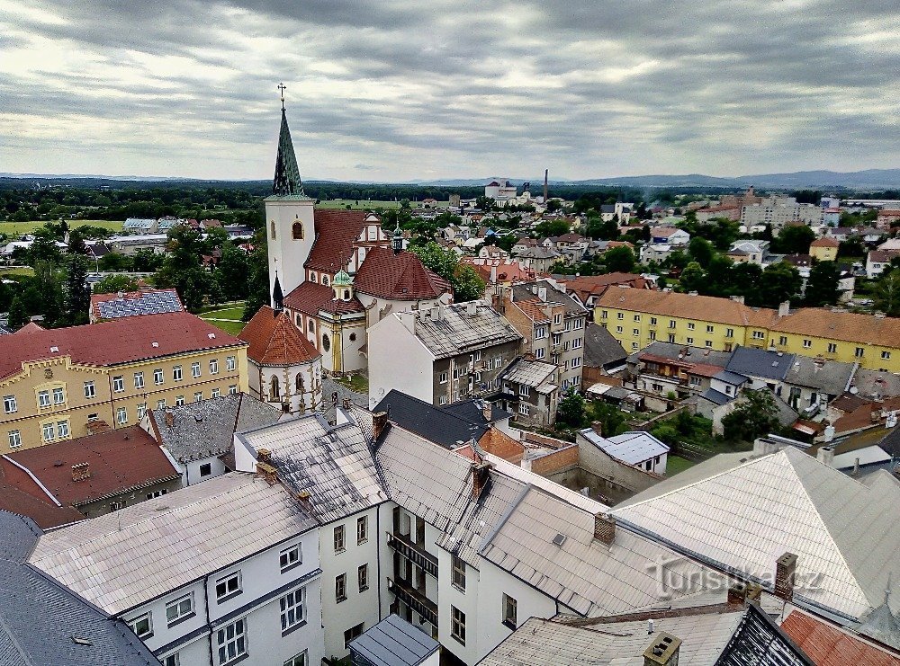 widok na kościół św. Ocena