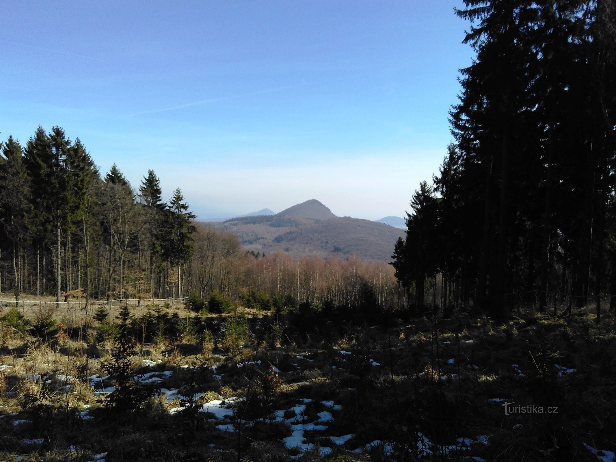 vedere la Muntele Leipzig