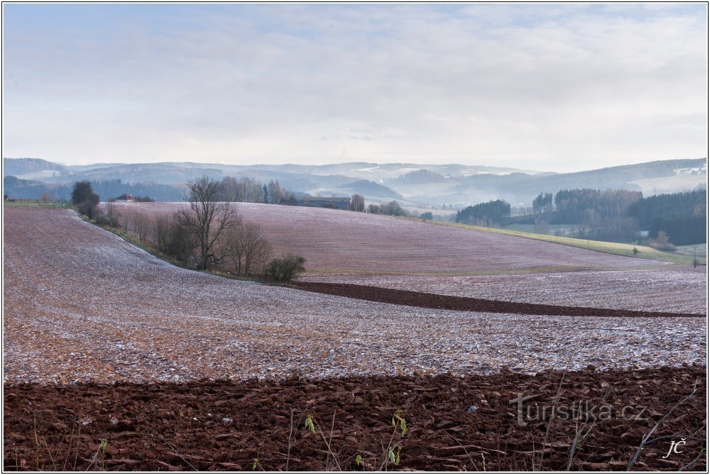 Vista de Pecka e Podzvičinsko