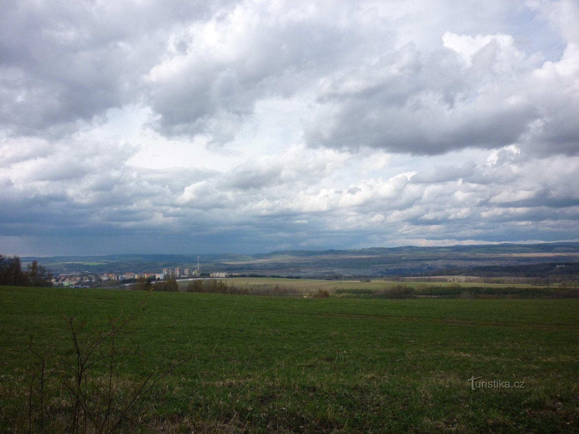 vista de Sokolov a caminho de Hrušková