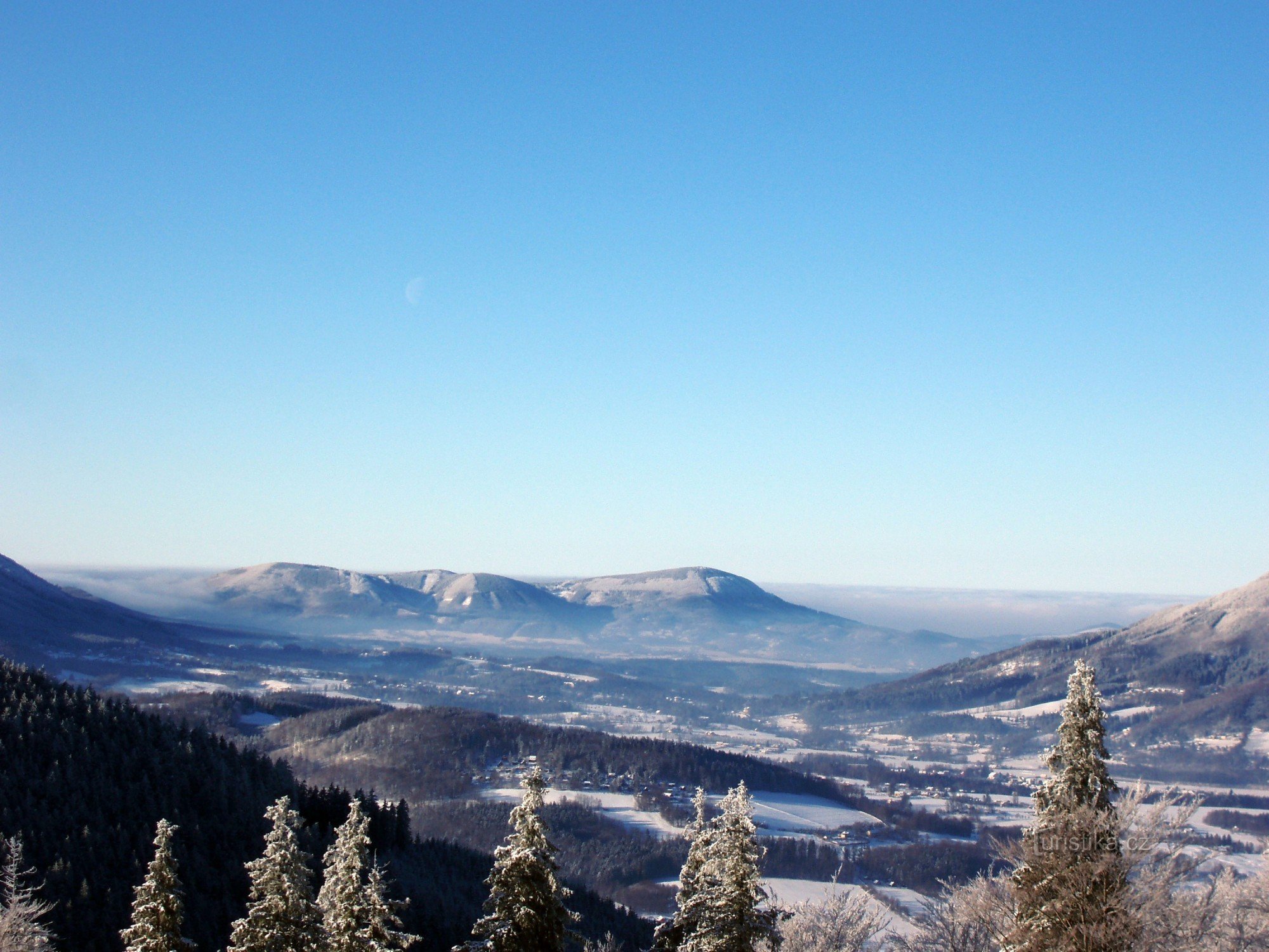 vue sur le sommet de Skalka et Table Mountain