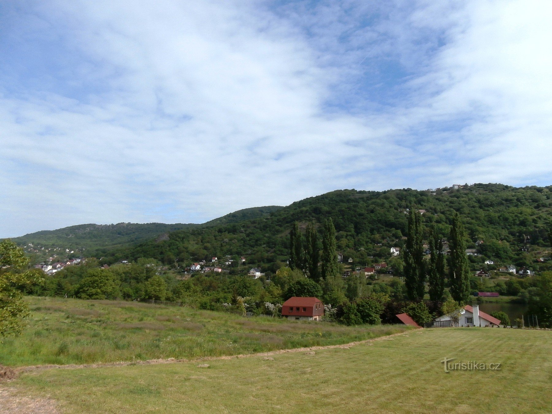 Vista dalla stazione ferroviaria a Dolní Zálezly