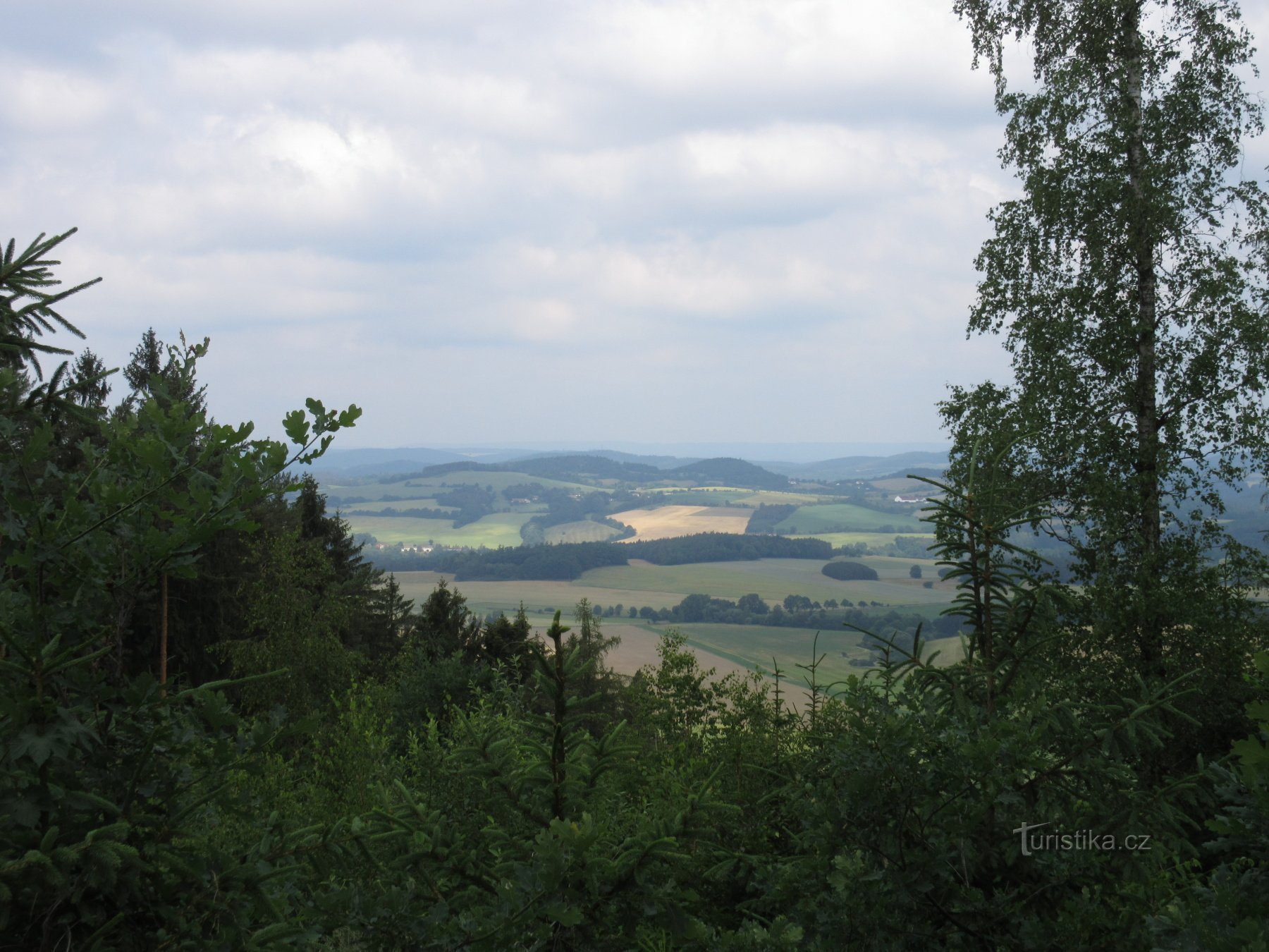 La vue depuis la tour d'observation de Drahousek