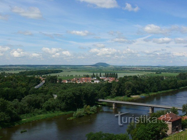 Vedere spre Říp