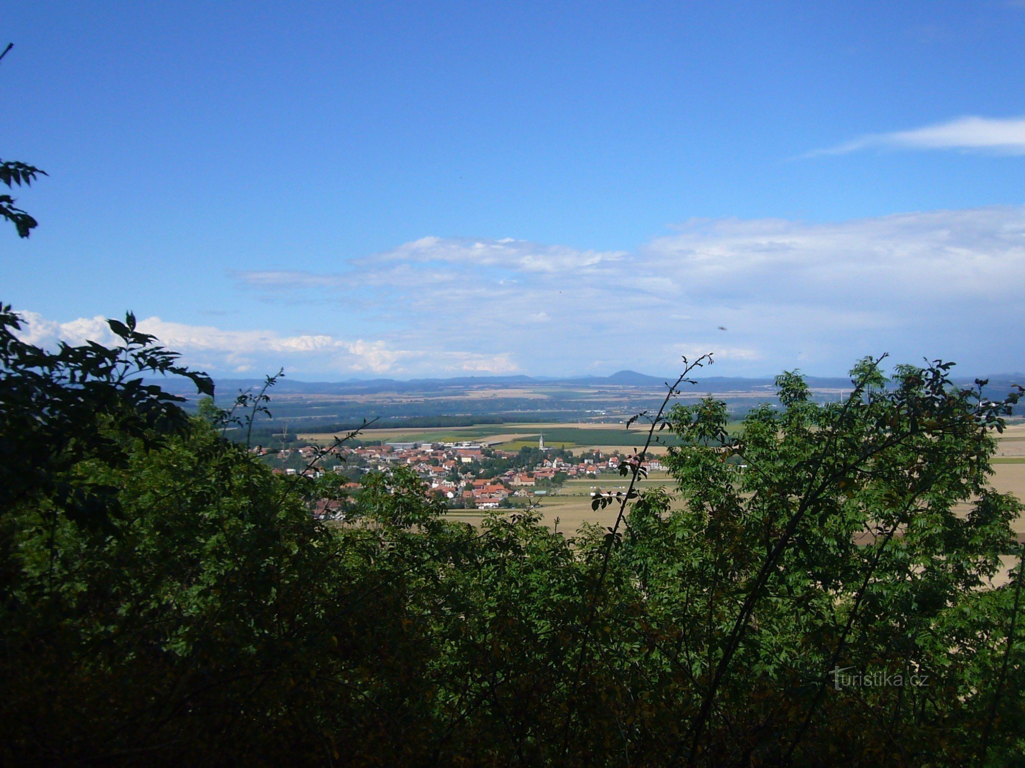 Utsikt från berget Říp
